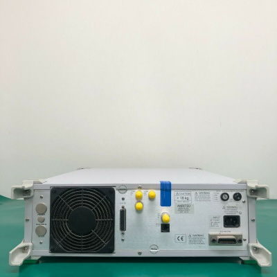 Генератор сигналов Anritsu 68047C, 20 ГГц