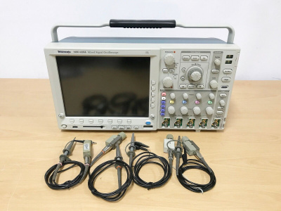 Осциллограф Tektronix MSO4104
